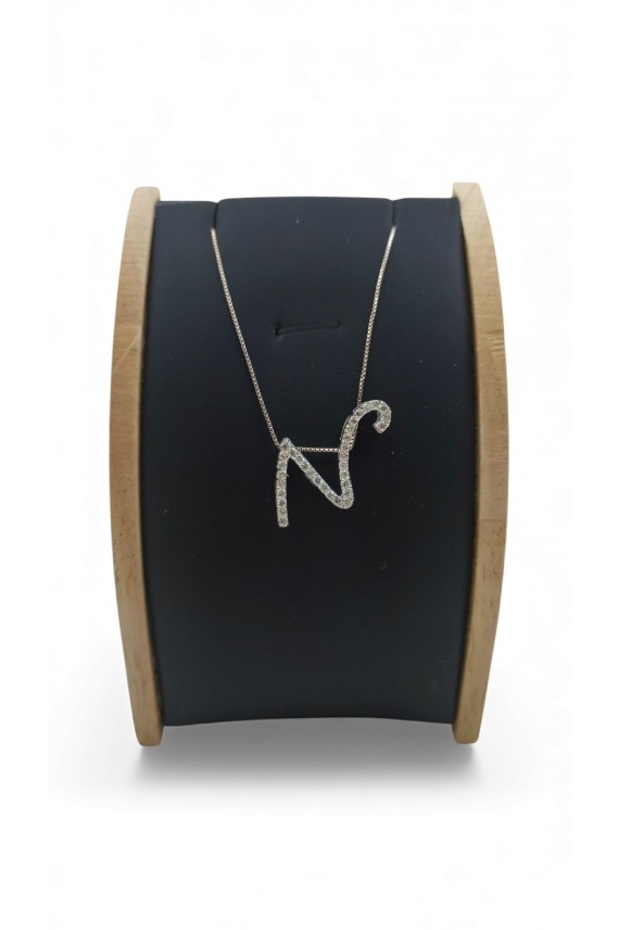 Colgante de plata con letra N decorada con circonitas