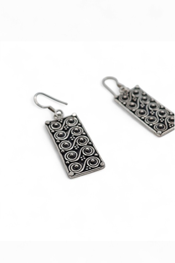 Pendientes de plata de ley 925 rectangulares con grabado geométrico frontal, joya artesanal Samarkanda.