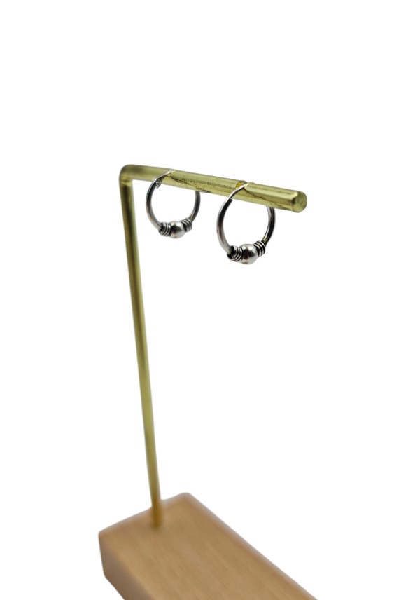 Aros Bali de plata de ley 925 con bola central y muelles laterales, pendientes artesanales Samarkanda.