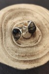 Anillo de plata de Ley con cuarzo negro rutilado natural y diseño artesanal