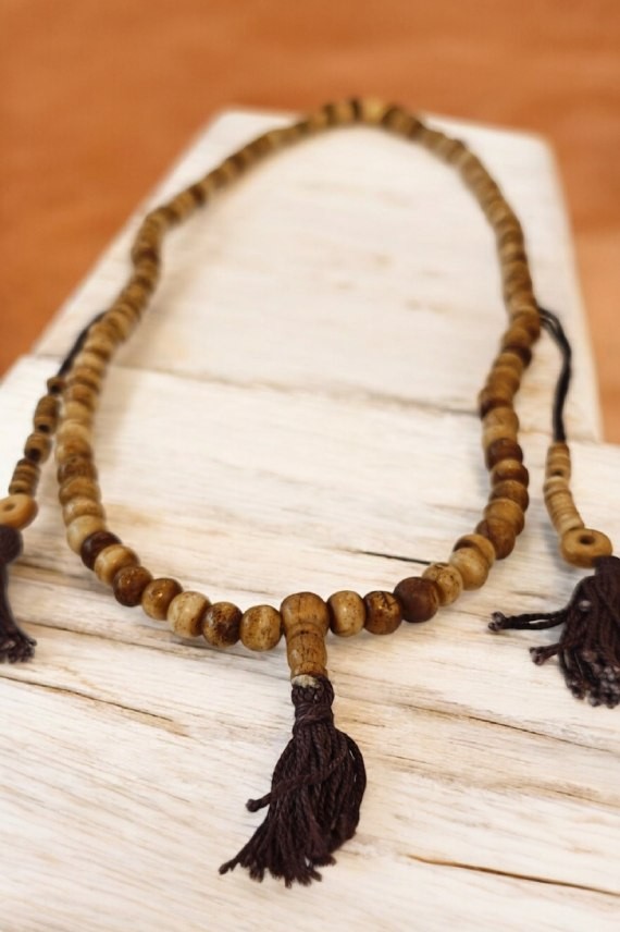 Collar/Pulsera Japa Mala de Agarwood Tibetano