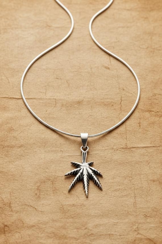 Colgante Hoja de María Plata