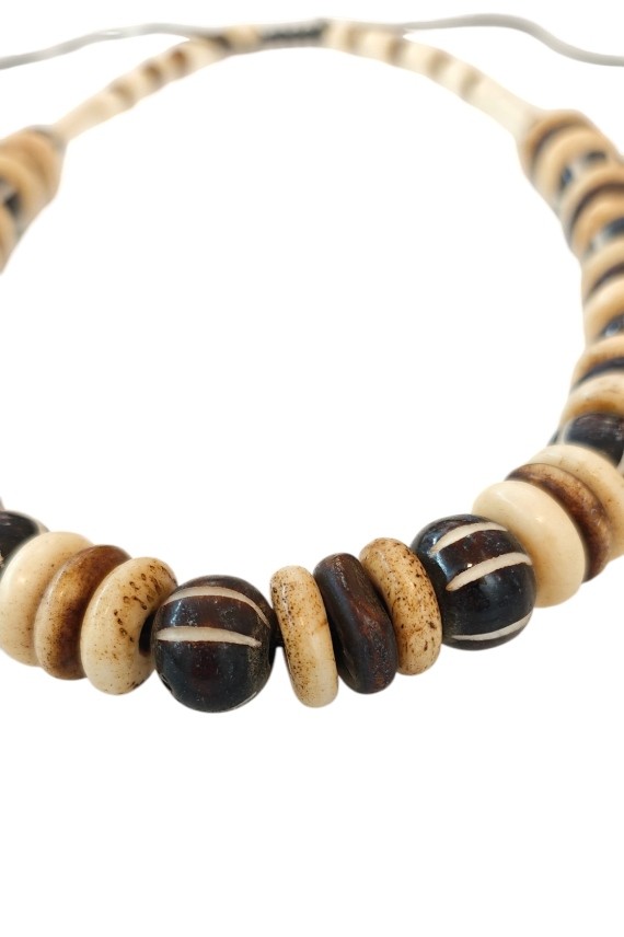 Collar Africano Bannaya Surfero Hueso y Madera