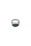 Anillo unisex de plata de ley con ojo decorativo central en color azul.