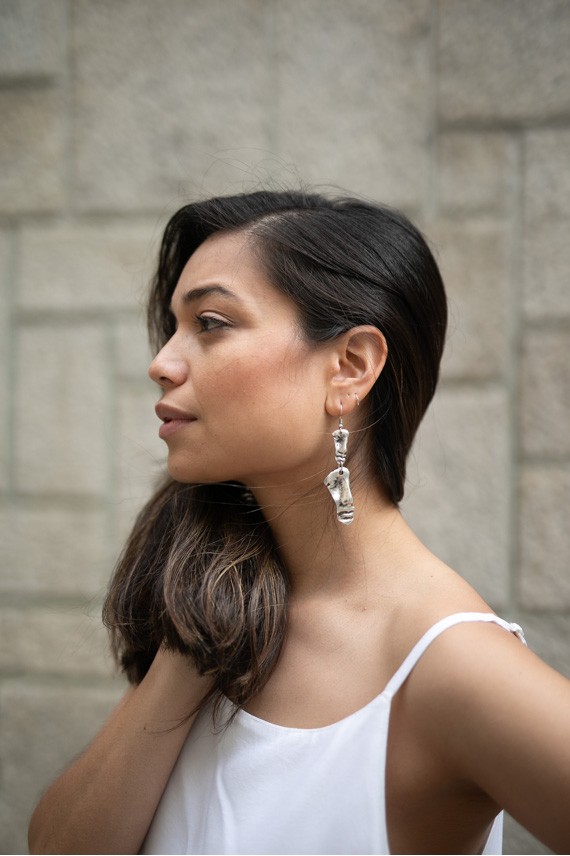 Pendientes Rostros Duales de Zamak