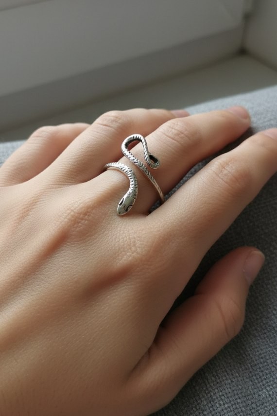 Anillo Plata Serpiente Ajustable Diseño Fino