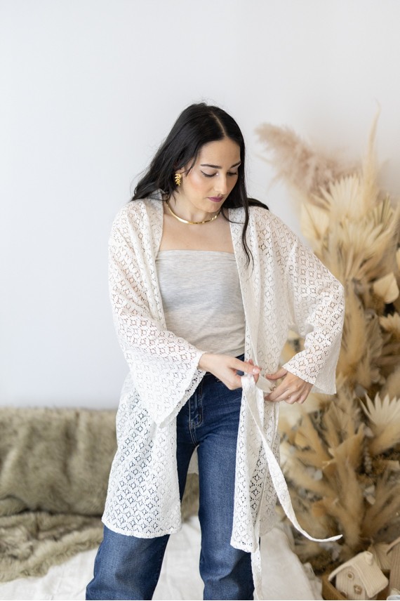 Kimono Boho Blanco Algodón Calado Manga 3/4 con Cinturón