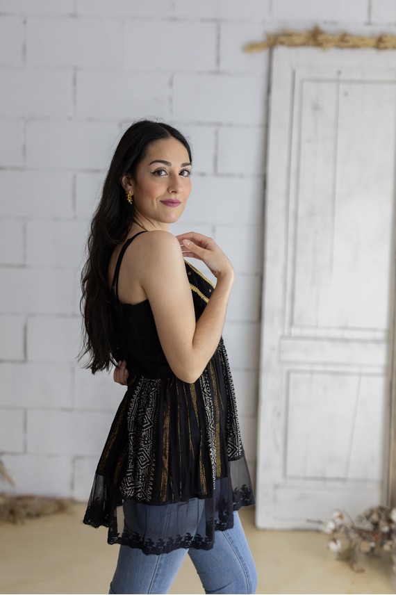 Blusa Boho Fluida con Hilo Dorado y Puntilla