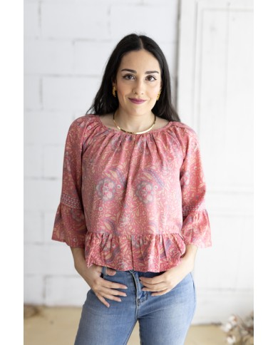 Blusa Boho Rosa Estampado Sari con Volantes