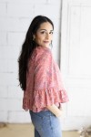 Blusa Boho Rosa Estampado Sari con Volantes