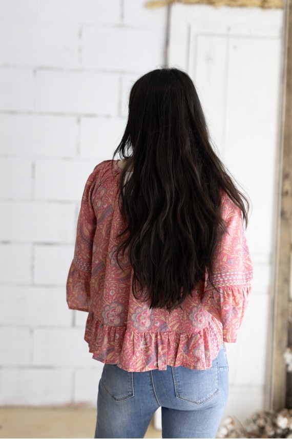Blusa Boho Rosa Estampado Sari con Volantes