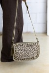 Bolso Bandolera Ante Sostenible Leopardo Tachuelas
