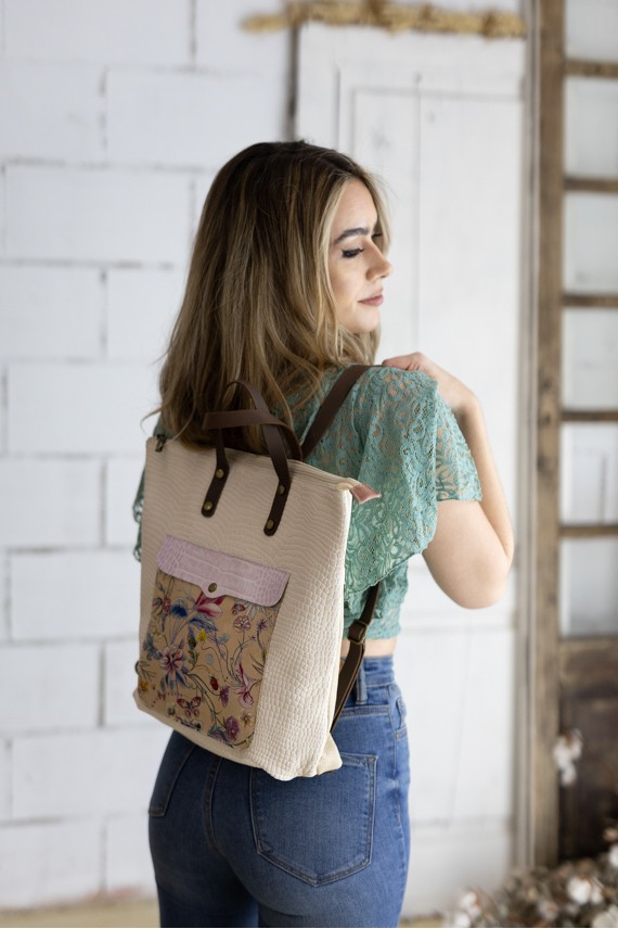 Bolso Mochila Flower Piel Reciclada