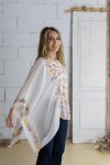 Blusa Poncho Bordada de Algodón Blanca y Nude