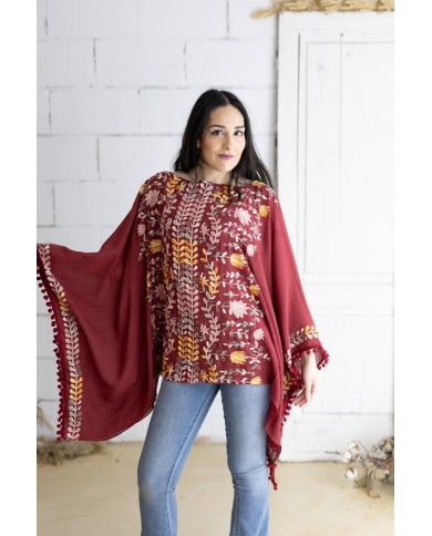 Blusa Poncho Bordada Algodón Burdeos