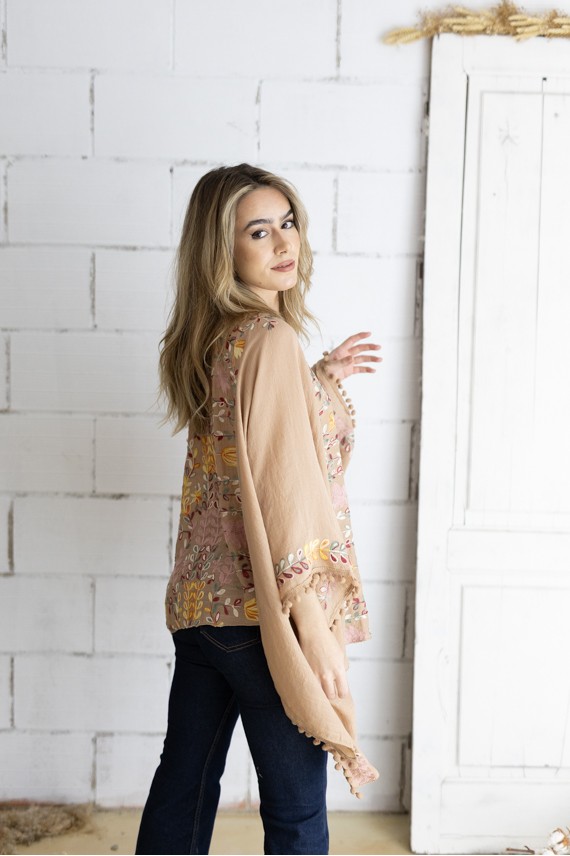 Blusa Poncho Bordada Algodón Camel