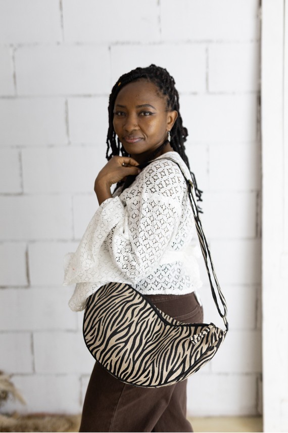 Bolso Algodón Media Luna Animal Print Cebra