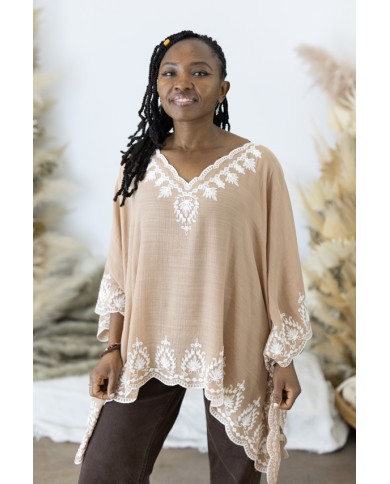 Blusa Mustt Algodón Bordados y Escote Pico