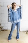Blusa Mustt Azul Algodón Bordados y Escote Pico