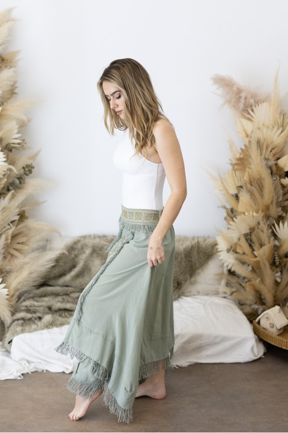 Falda Larga Asimétrica Algodón Verde Bordado Étnico