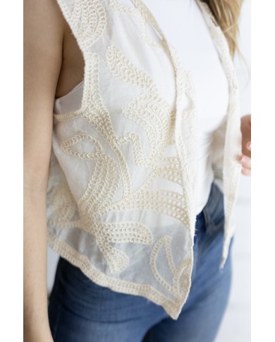 Chaleco algodón velado bordado floral nude