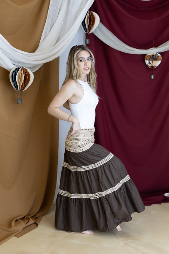 Falda Larga Algodón Cintura Bordada y Piedras Naturales