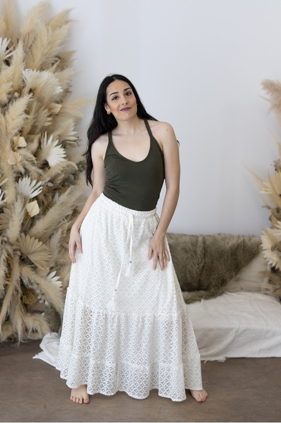 Falda Larga Encaje Blanco Bordado Floral y Vuelo