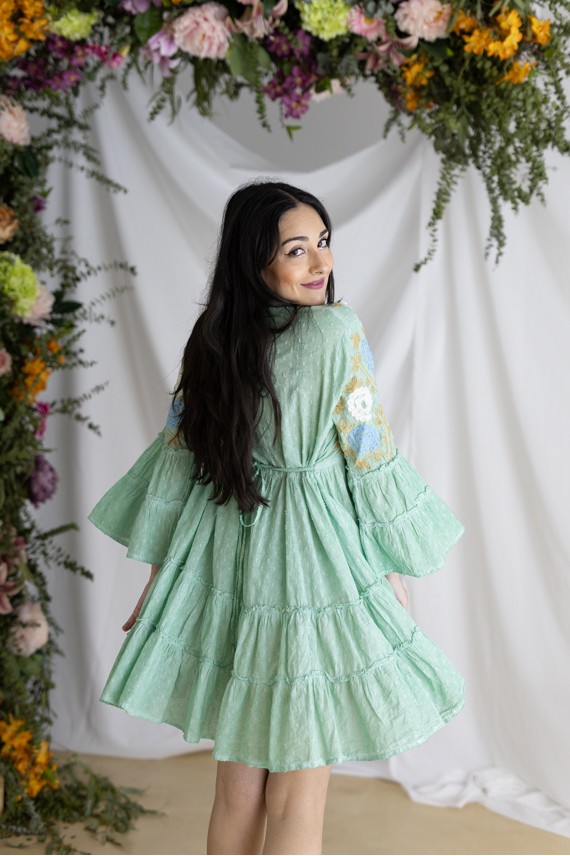 Vestido Corto Algodón Verde Agua Bordado Floral