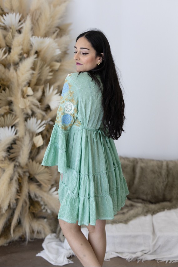 Vestido Corto Algodón Verde Agua Bordado Floral