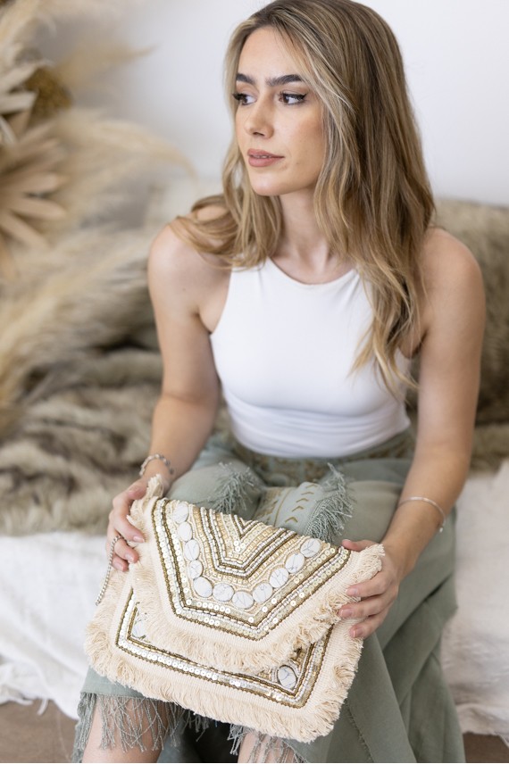 Bolso Cartera Algodón y Rafia con Flecos y Pedrería