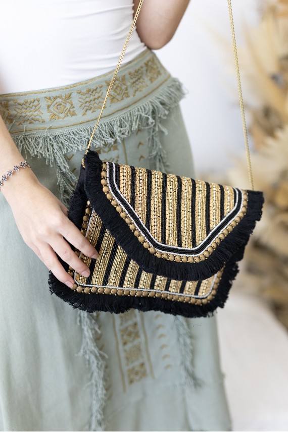 Bolso Cartera Boho Negro con Abalorios y Flecos