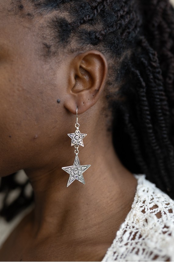 Pendientes de Plata de Ley 925 Estrellas Colgantes Florales