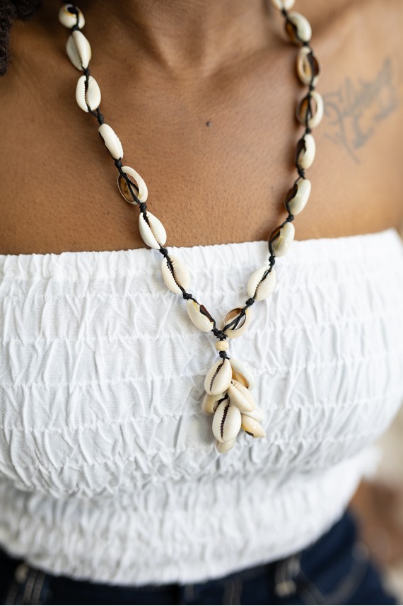 Collar Cuentas Cauri Morla