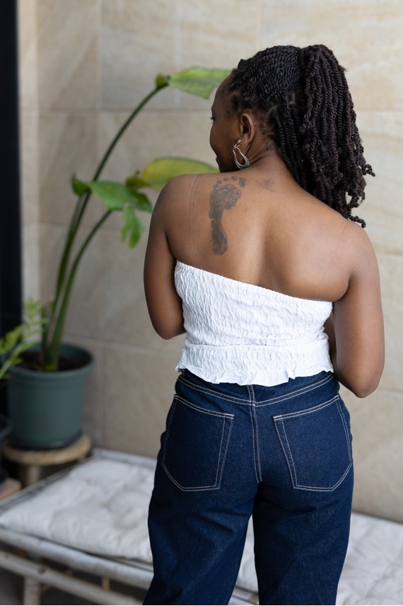 Top Palabra de Honor Viscosa Blanca Elástica