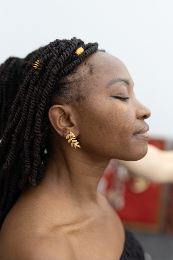 Pendientes Hojas Doradas Zamak