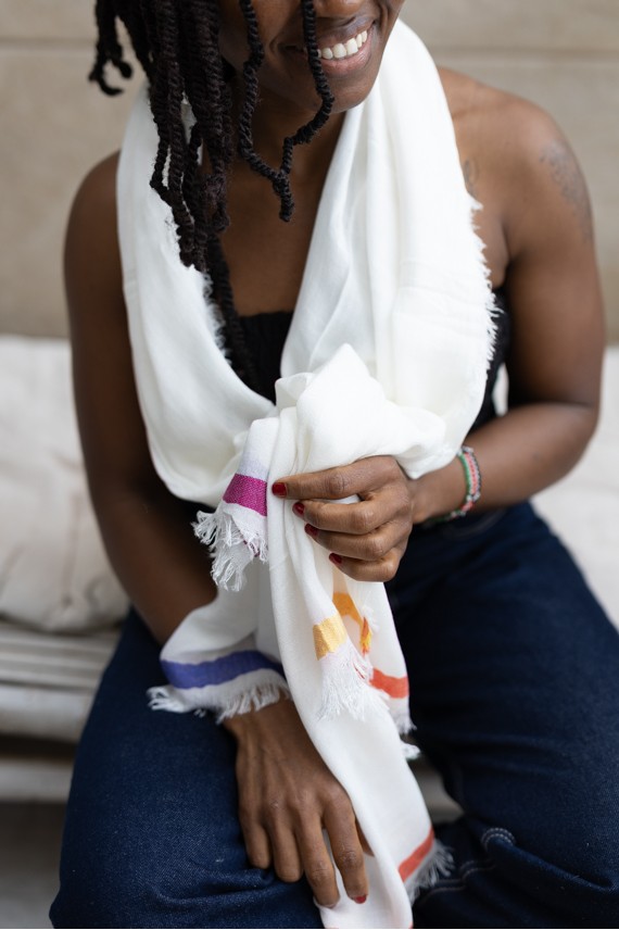 Pañuelo Foulard Modal Blanco Roto Bandas Multicolor