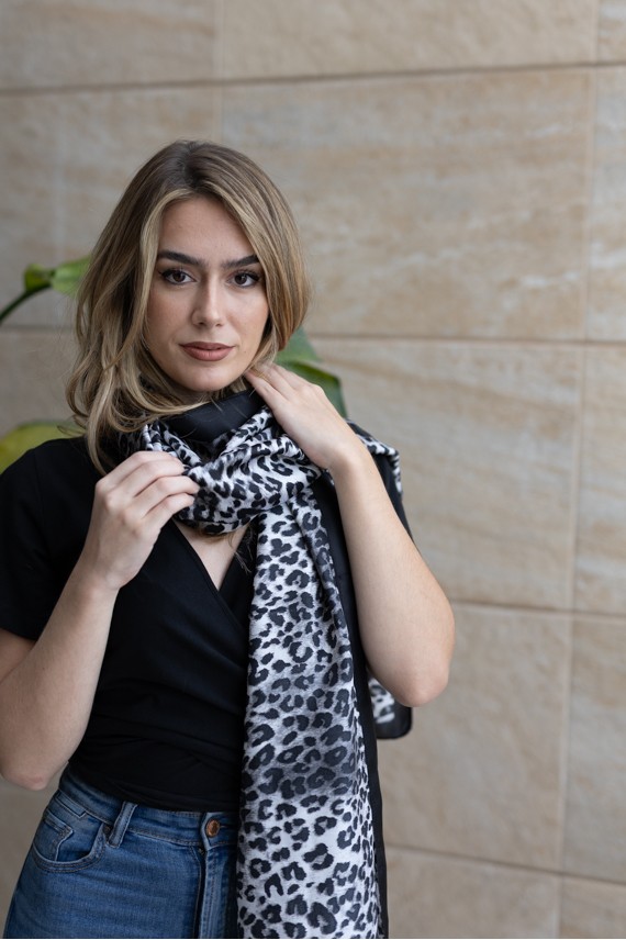 Pañuelo Pareo Satinado Animal Print Seda Feel