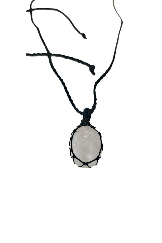 Collar Piedra Luna Ovalada Hilo Encerado Negro