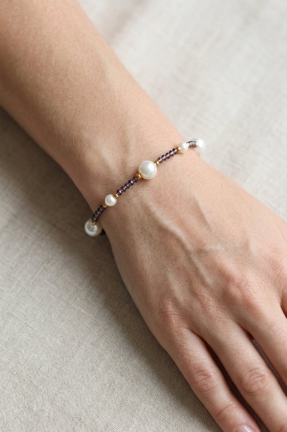 Pulsera Perlas y Piedras Cristalizadas