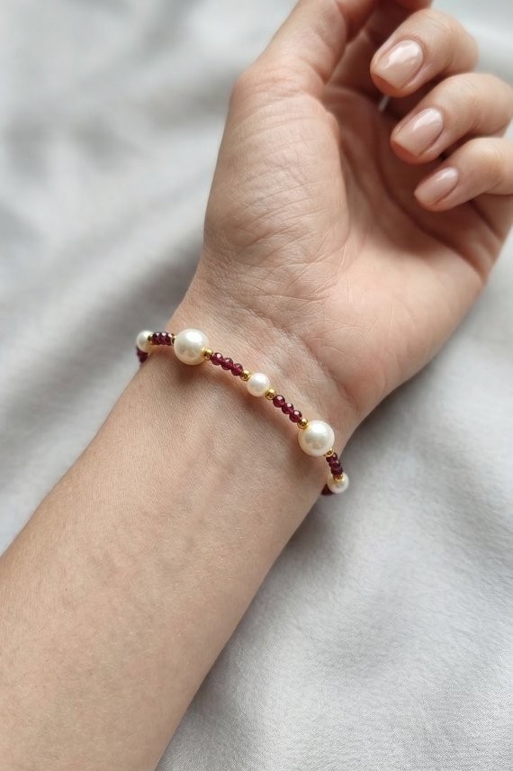 Pulsera Perlas y Piedras Cristalizadas