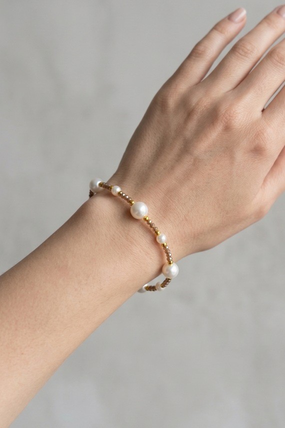 Pulsera Perlas y Piedras Cristalizadas