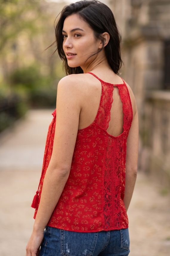 Top Viscosa Estampado con Encaje