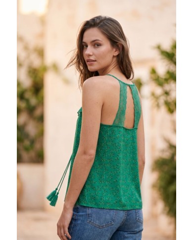 Top Viscosa Estampado con Encaje