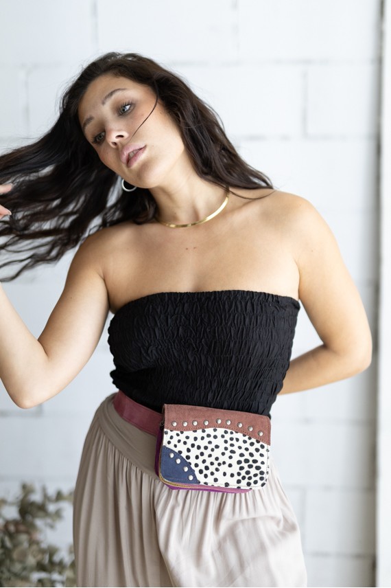 Riñonera Piel Lizbetli Animal Print Topos negros By Soruka