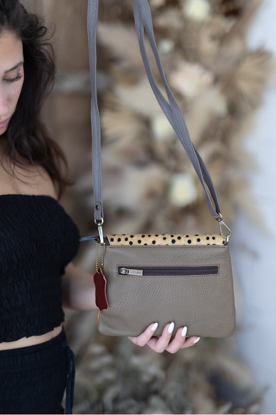 Bolso Soruka Lily Crossbody Animal Print Topos