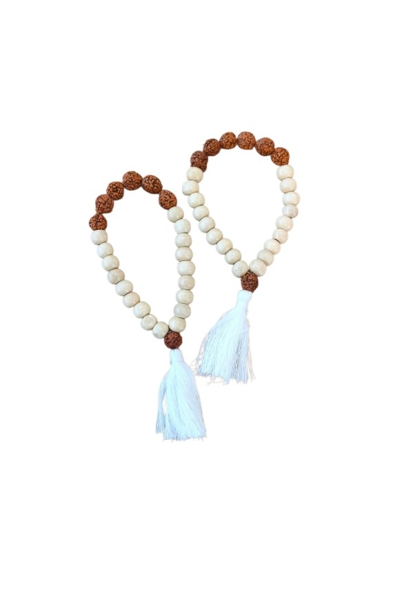 Pulsera Cuentas Madera y Rudraksha con Borla