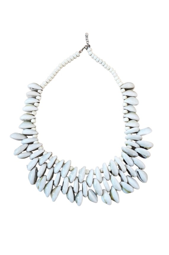 Collar de Conchas Cauri Naturales Blancas