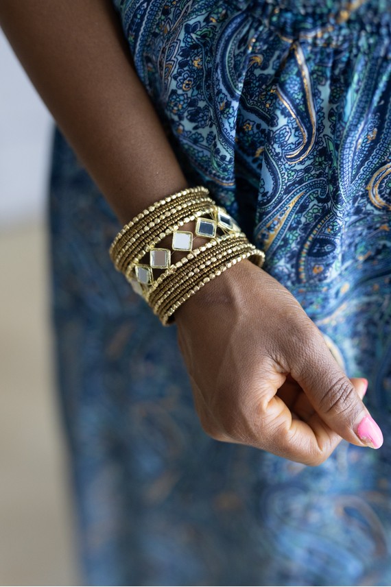 Brazalete Semirrígido con Espejos y Cuentas