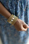 Brazalete Semirrígido con Espejos y Cuentas