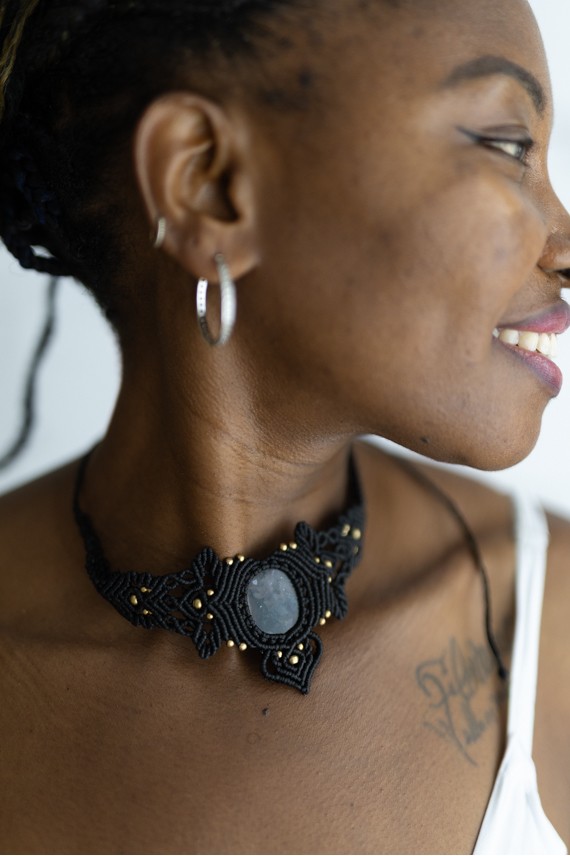 Collar de Macramé con Piedra Natural